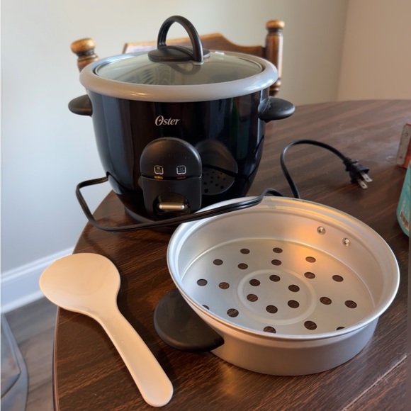 Oster Rice Cooker - Picture 2 of 5